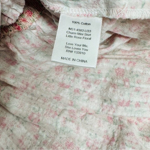 Show me your MUMU Floral ruffle mini skirt size s - Picture 5 of 7